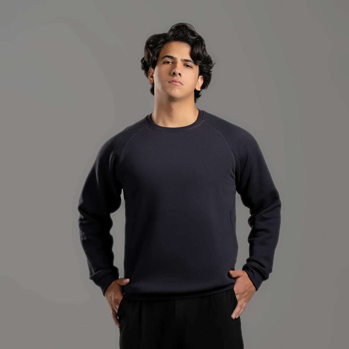 Plain sweatshirt in navy – unisex plain sweatshirt, cotton and polyester – Jordanian Modern Textile